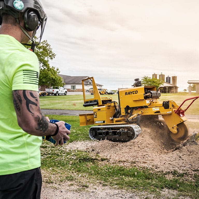 Rayco RG55T-R Petrol Stump Grinder — Monitor